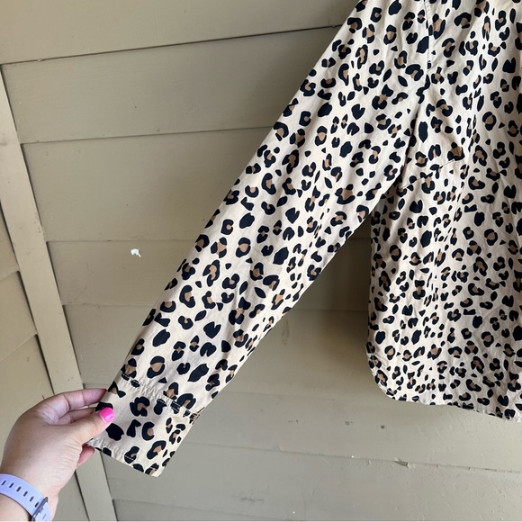 J. Crew Leopard Print Button Down Shirt - Size 8 - Classic Modest Office - Picture 2 of 7
